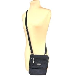 bag BAGGALLINI black nylon multi-pocket adjustable strap classic 7x8 crossbody